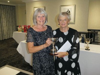 <strong>Ladies Non-Winners: Winner</strong><br/>Ann King